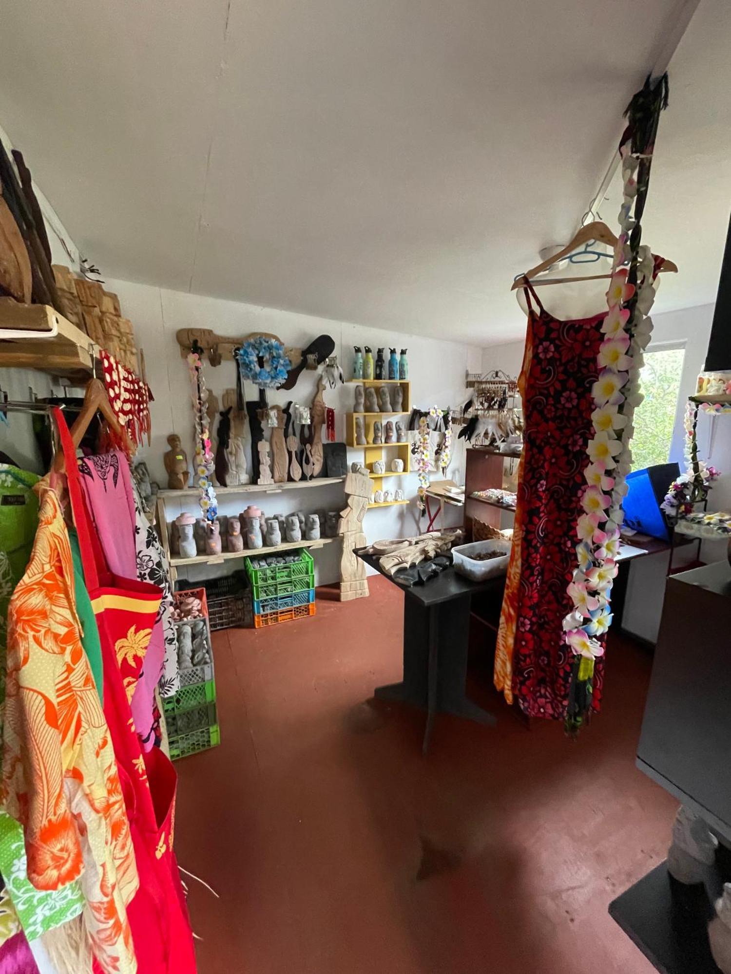 Pua vaenga Hostel Hanga Roa Bagian luar foto