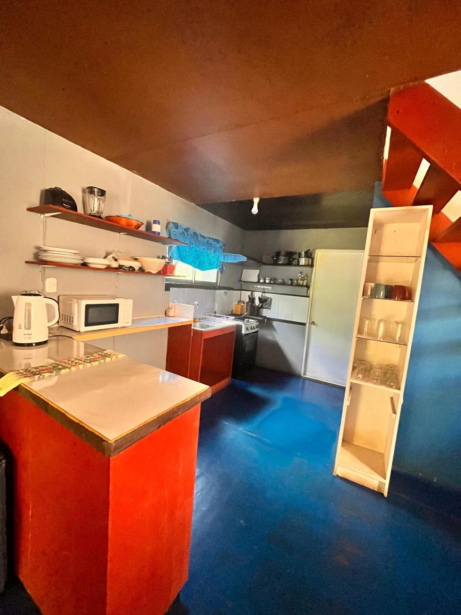 Pua vaenga Hostel Hanga Roa Bagian luar foto